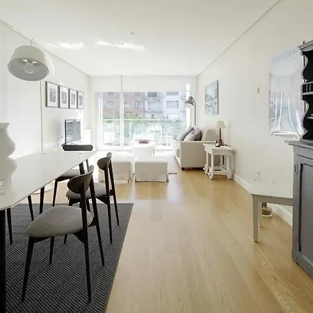Black & White 3 By Feelfree Apartment *